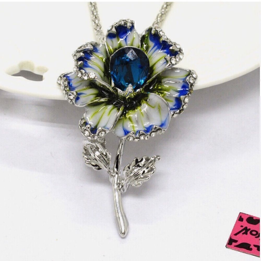 🌺 Betsey Johnson NEW stunning blue & silver flower pendant necklace/brooch 🌺